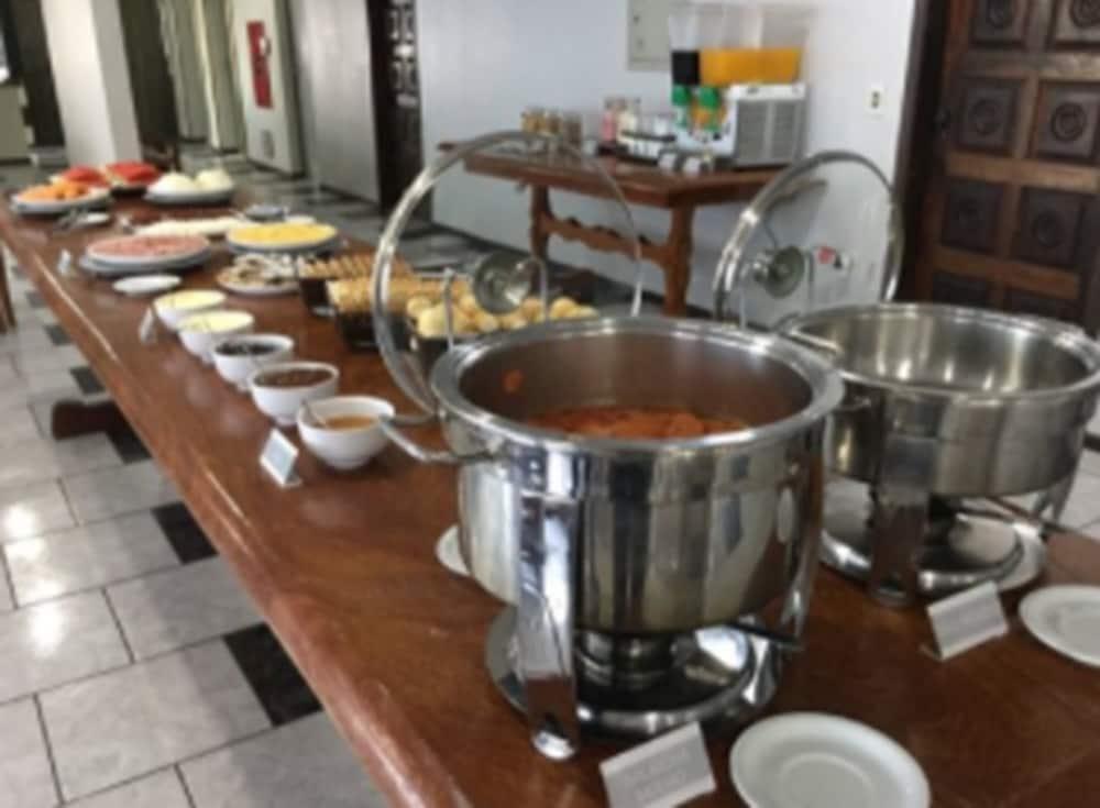 Fábrica de Bolo Vó Alzira - Cafeteria em Bela Vista